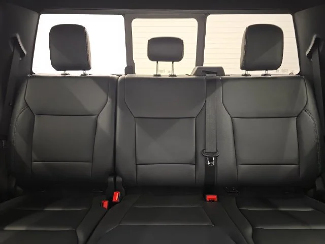 New 2026 Agate Black Metallic Ford XLT image 25