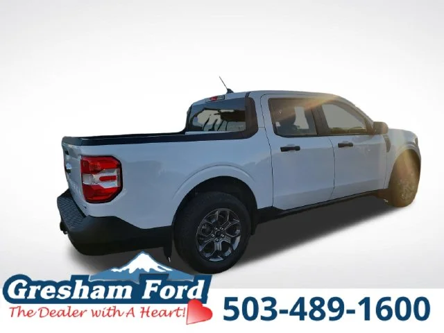 Used 2024 Oxford White Ford XLT image 11