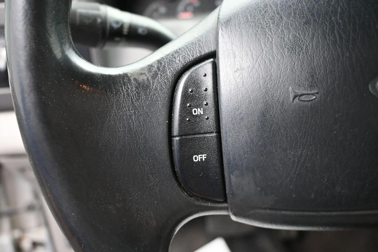Used 2000  Ford Lariat image 21