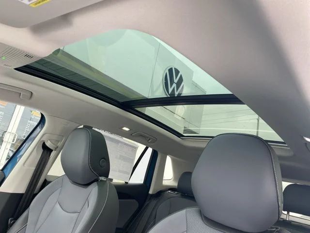 2026 Volkswagen Tiguan SE - Photo 18