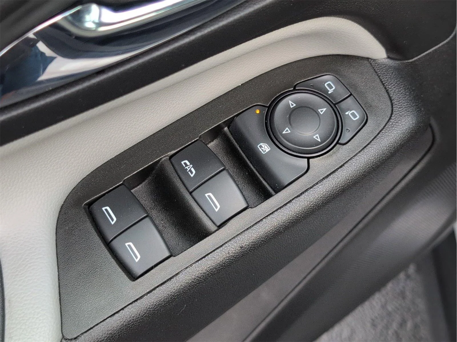 Used 2024 Summit White Chevrolet LS image 17