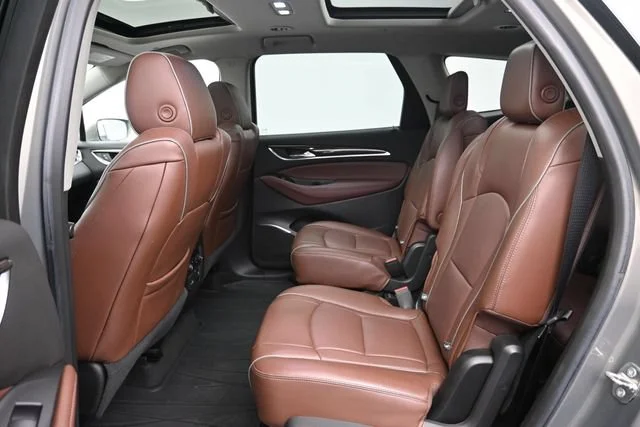 Used 2018 Includes Spectra Gray lower exterior accent color. Buick Avenir image 22