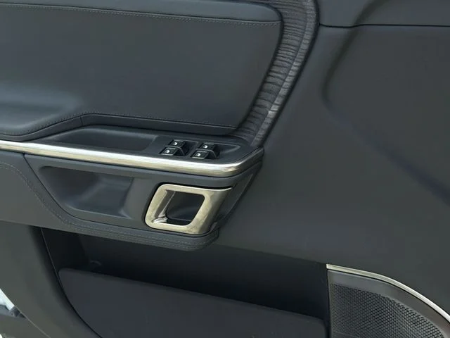 Used 2024  Rivian Adventure image 30