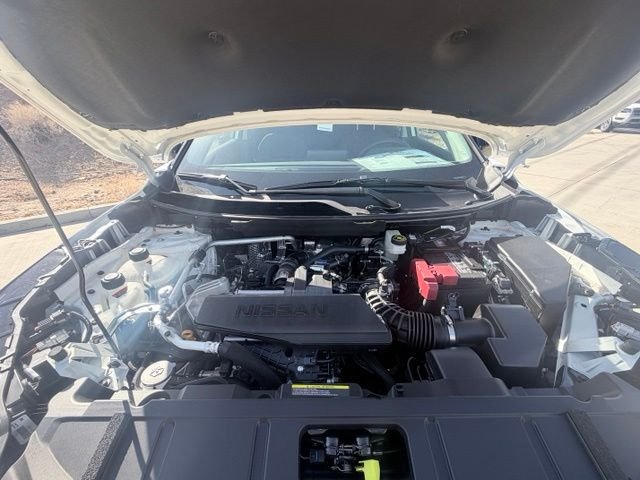 New 2026 Everest White Pearl TriCoat Nissan Dark Armor™ image 38