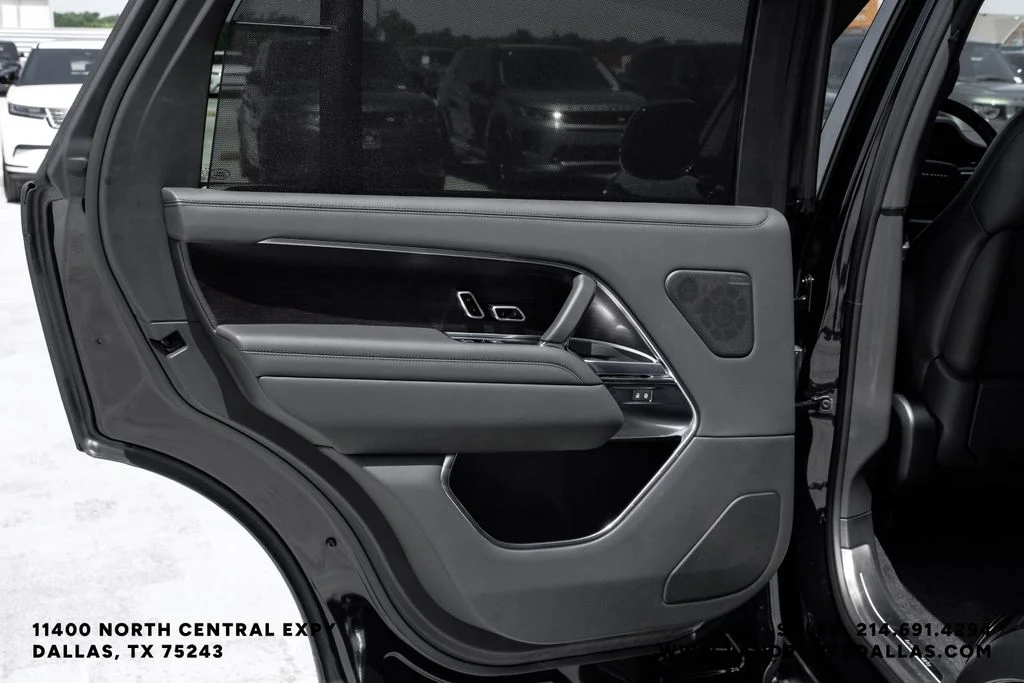 Used 2023 Black Land Rover Autobiography image 51
