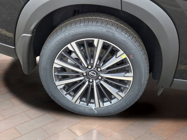 New 2026 Super Black Nissan Platinum image 4