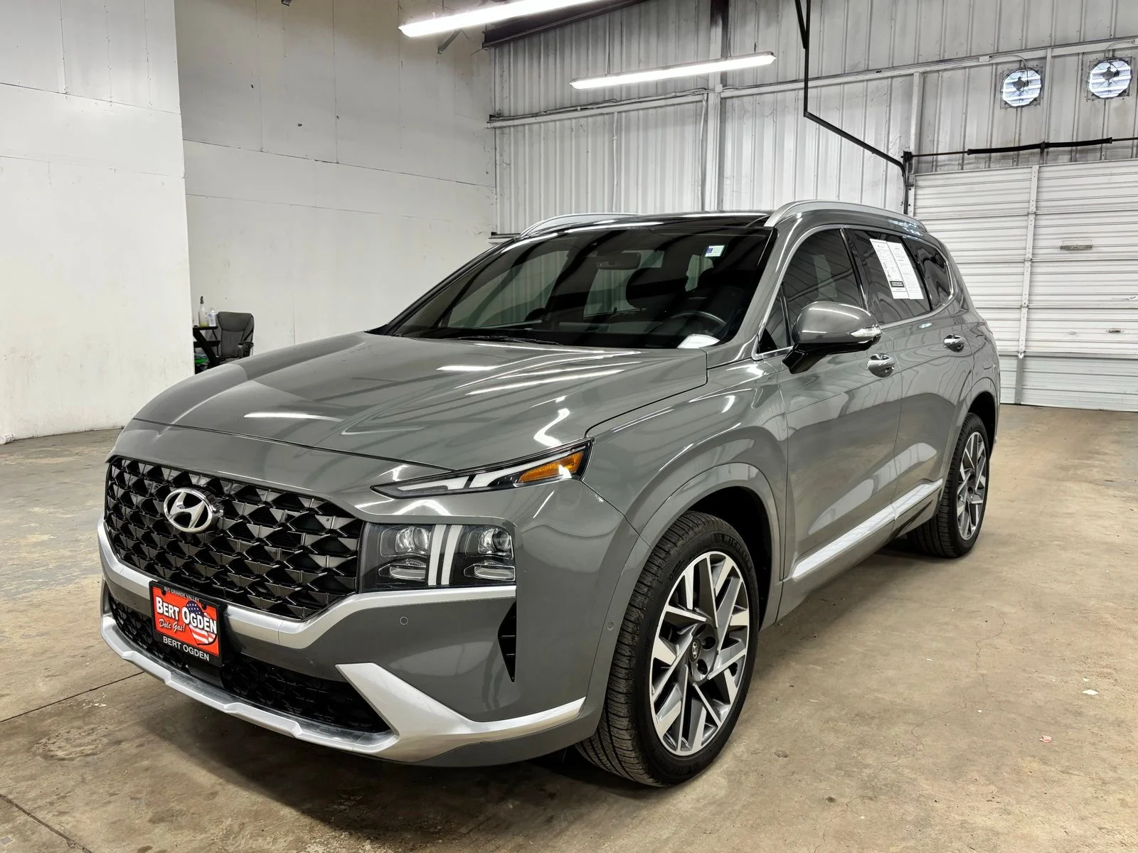 Used 2022 Gray Hyundai Calligraphy image 3