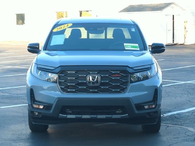 Certified Used 2024 Sonic Gray Pearl Honda TrailSport image 3
