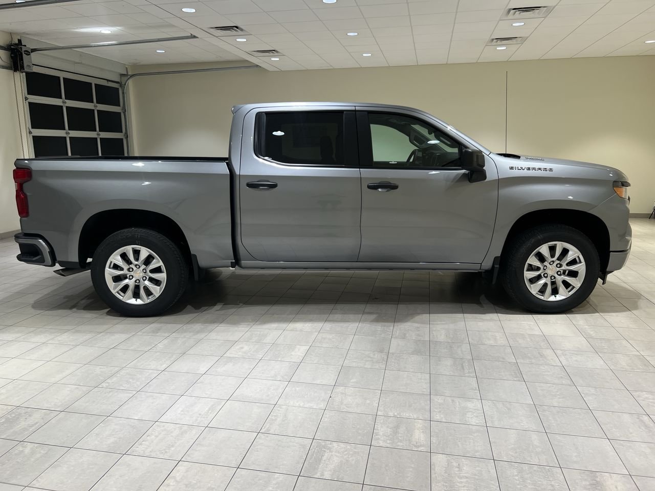 2025 Chevrolet Silverado 1500 Custom - Photo 43