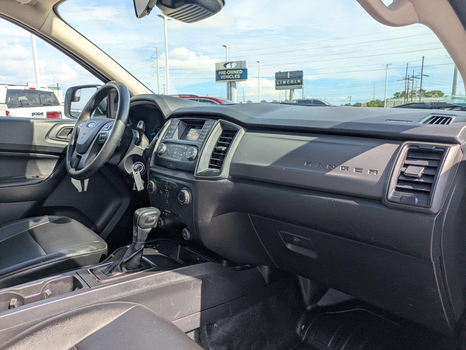 Used 2019  Ford XL image 25