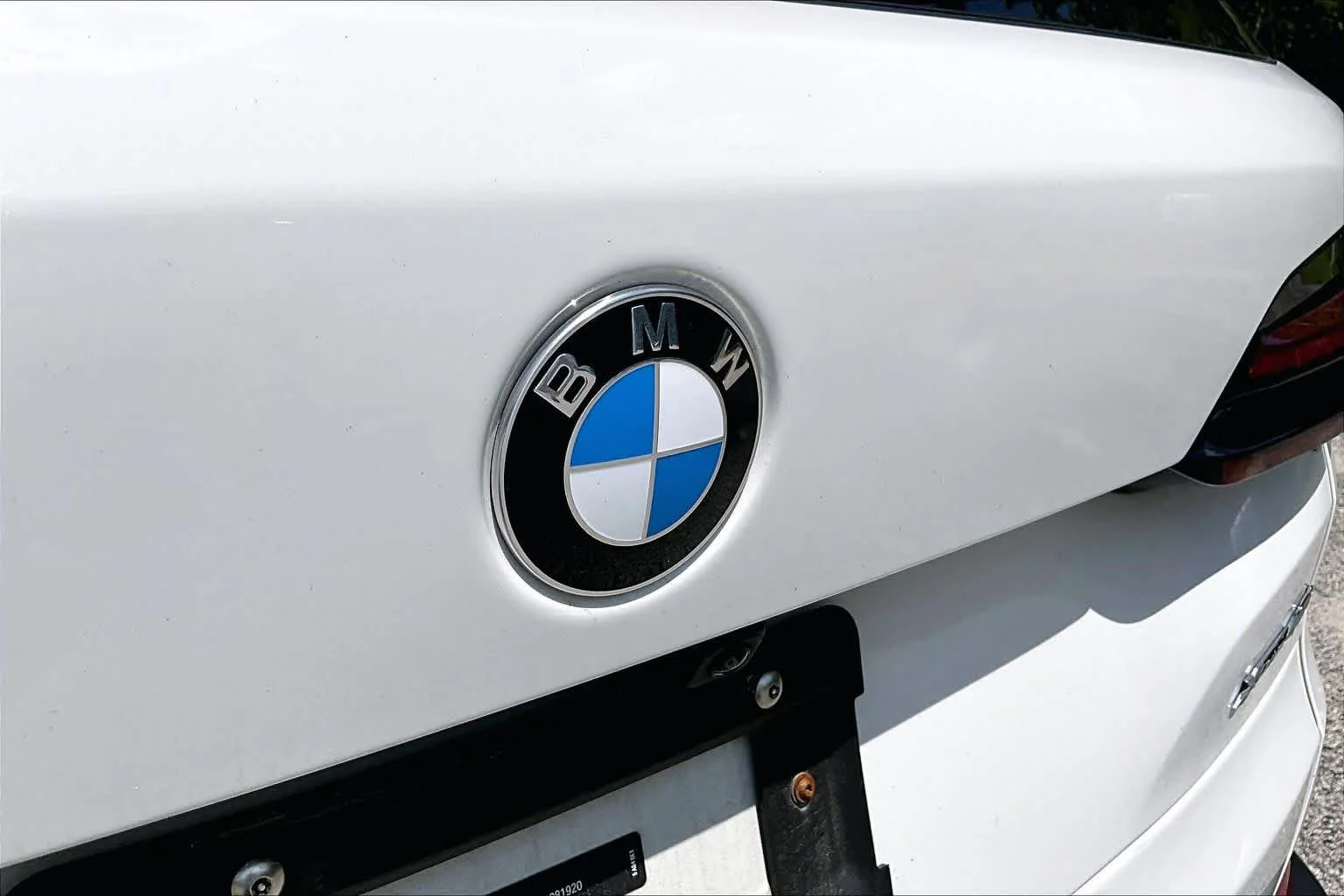 Certified Used 2026 Alpine White BMW xDrive40i image 33
