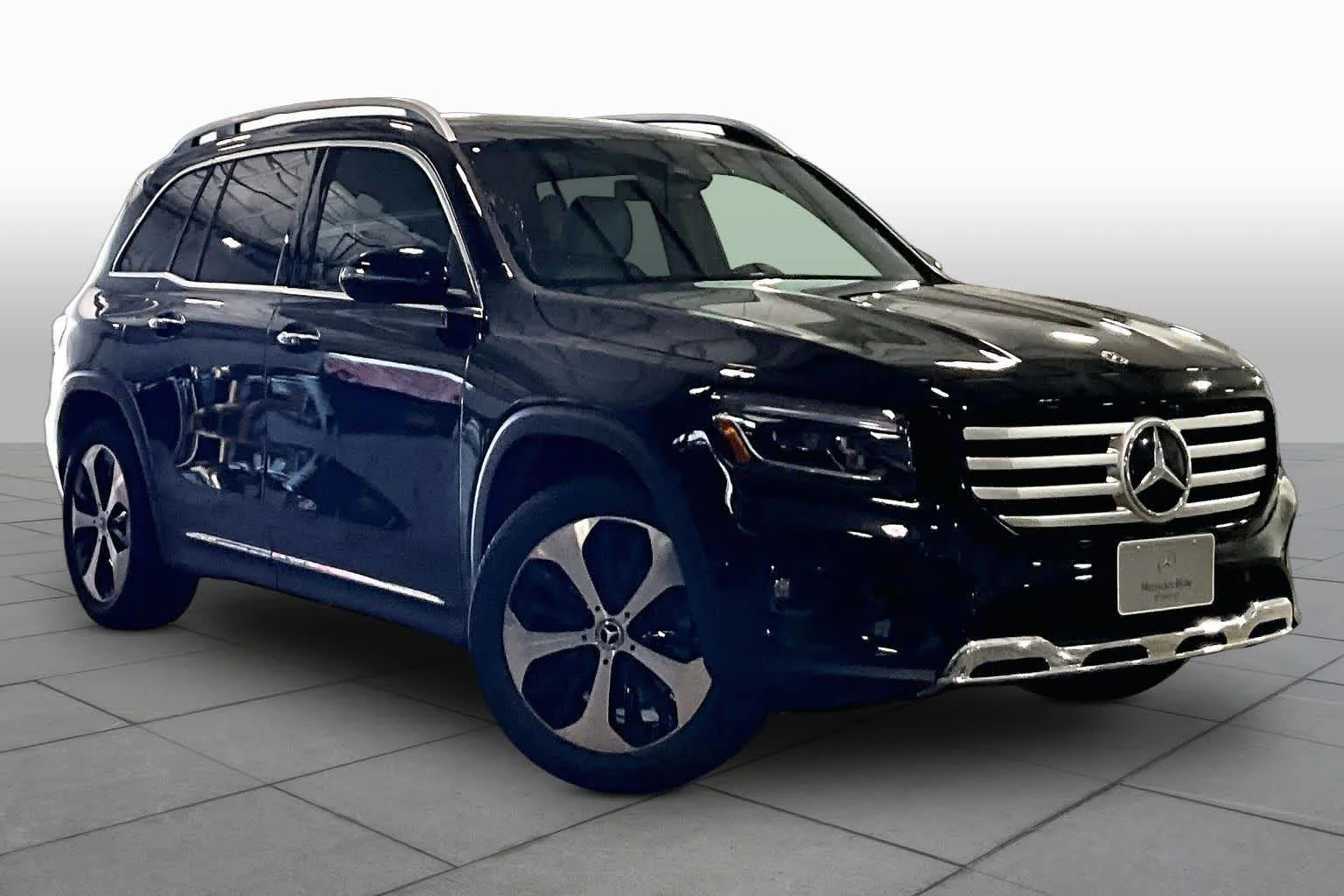 New 2026 Night Black Mercedes-Benz GLB 250 image 2