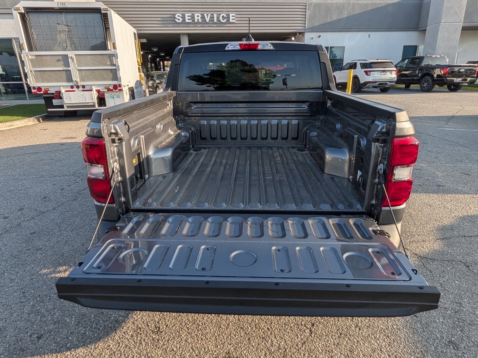 New 2025 Gray Ford XLT image 7