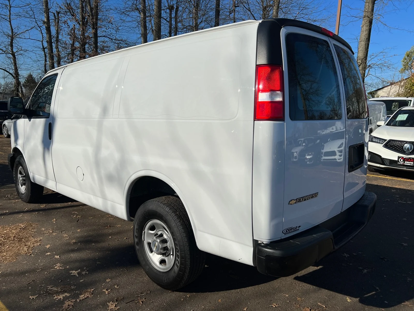 Used 2021 WHITE Chevrolet RWD 2500 135