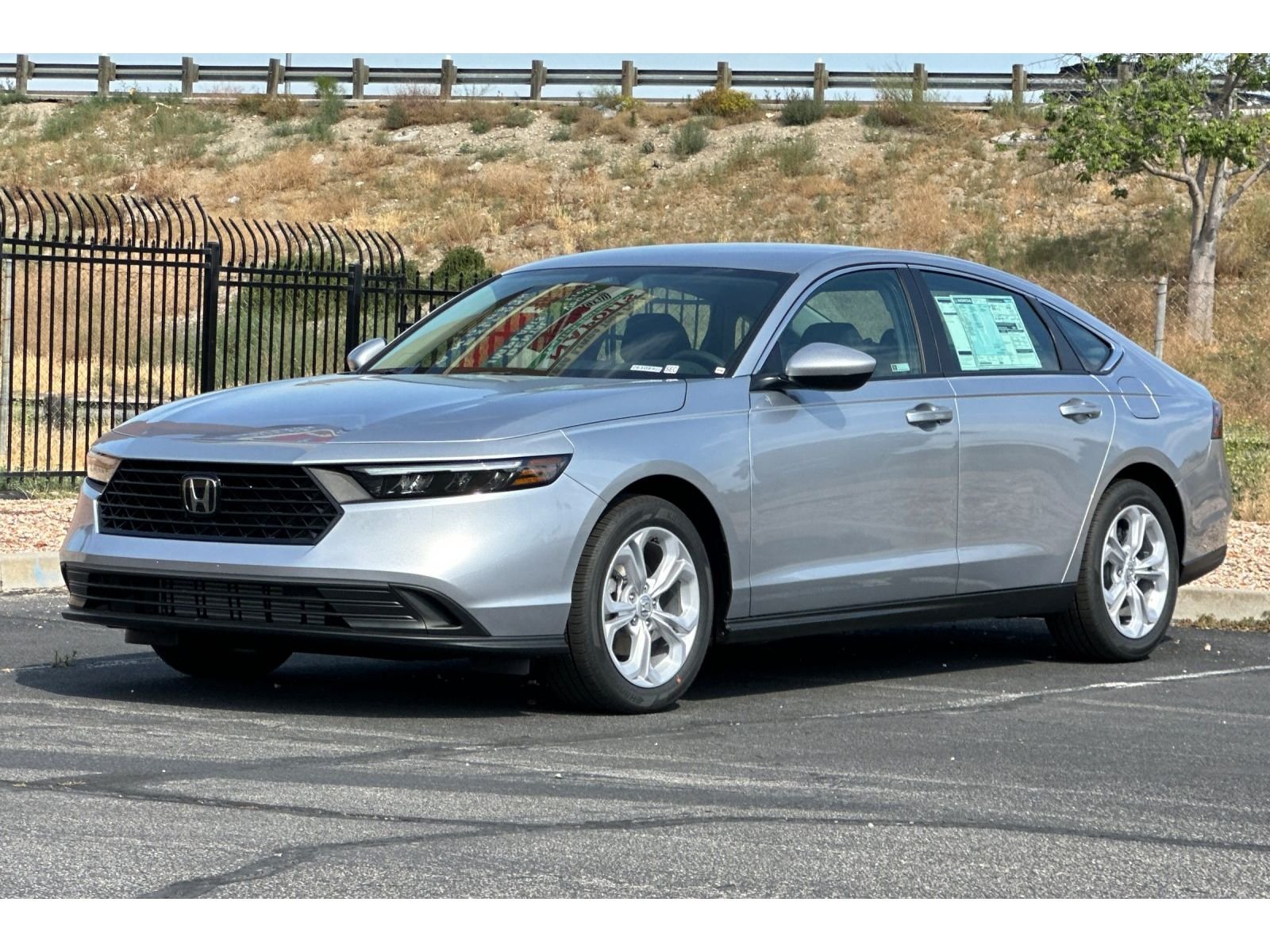 New 2026 Solar Silver Metallic Honda LX image 9