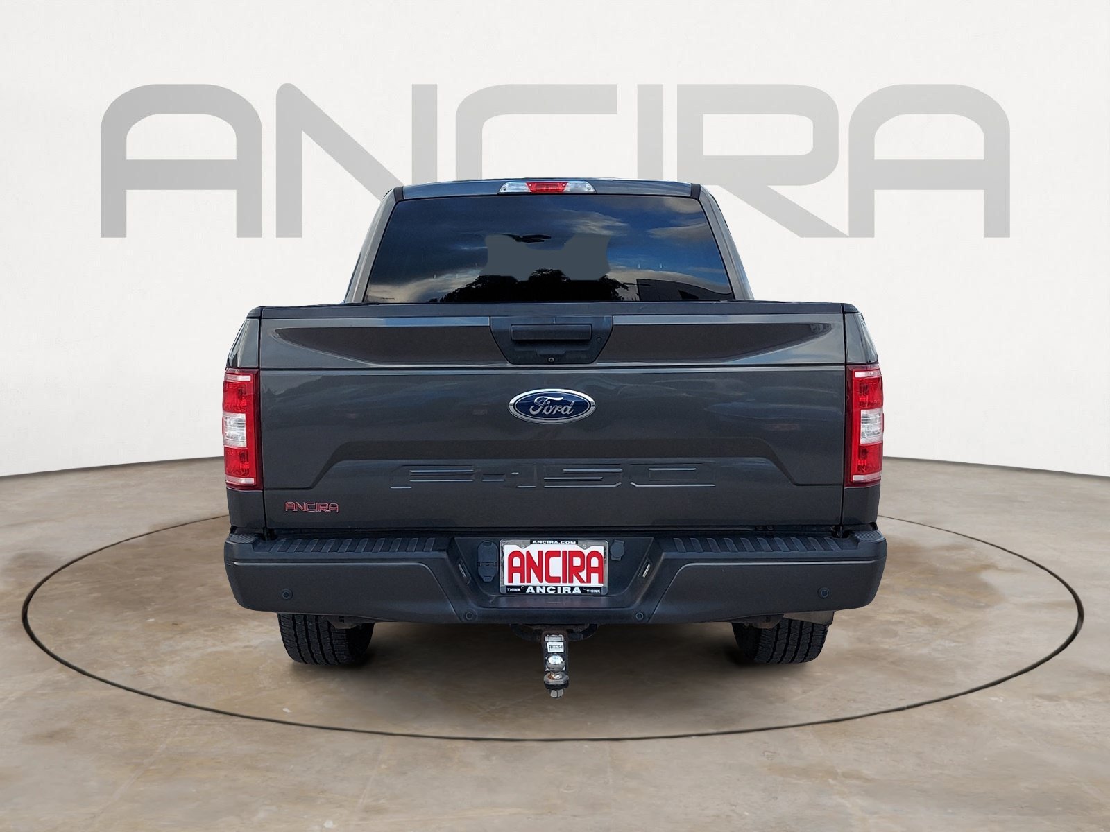 Used 2018 Magnetic Metallic Ford XL image 9