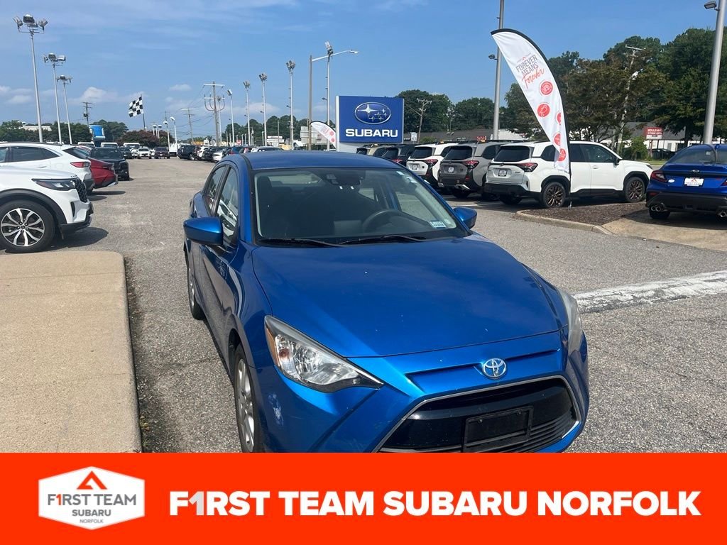 Used 2018 Blue Toyota Base image 1