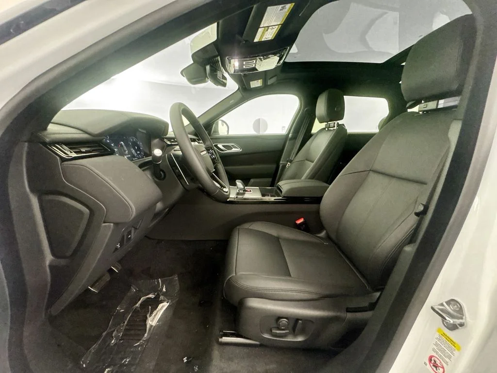 New 2026 Fuji White Land Rover Dynamic SE image 20