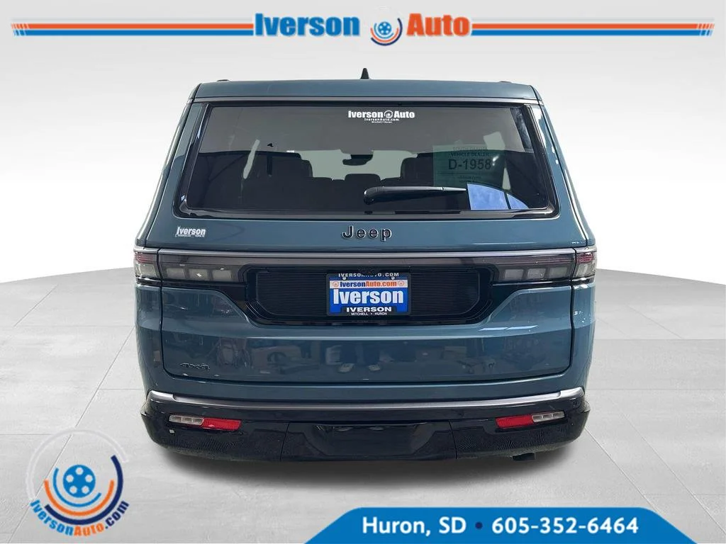 New 2026 Steel Blue Jeep Limited Altitude image 5