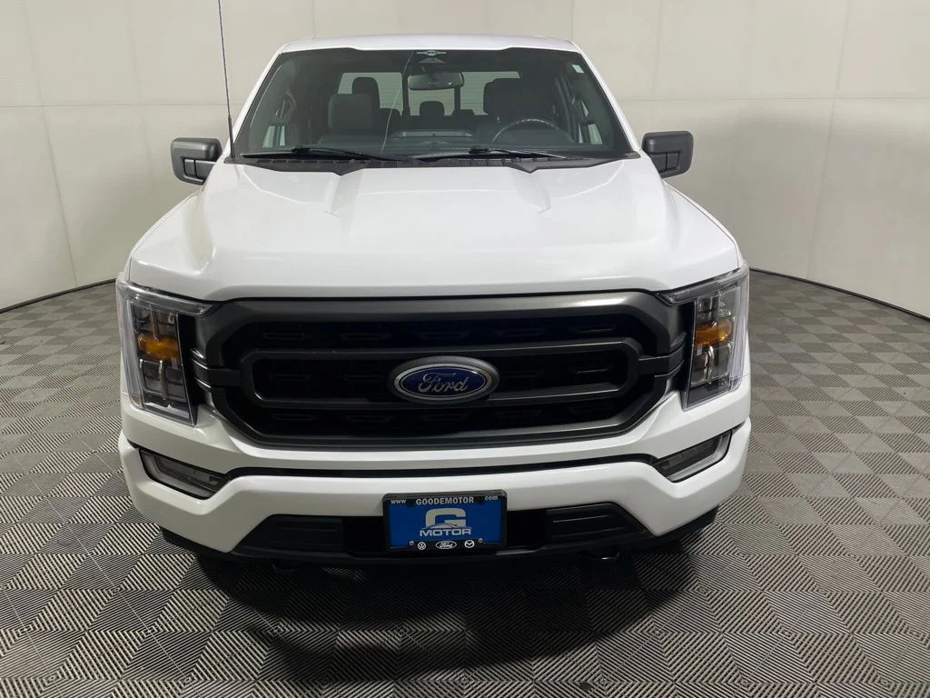 Used 2023 White Ford XLT image 3