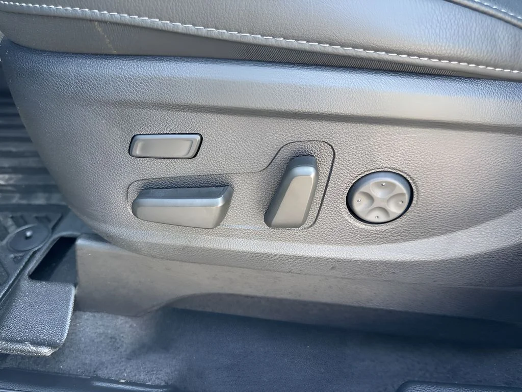 Used 2025 Gray Kia SX X-Line image 10