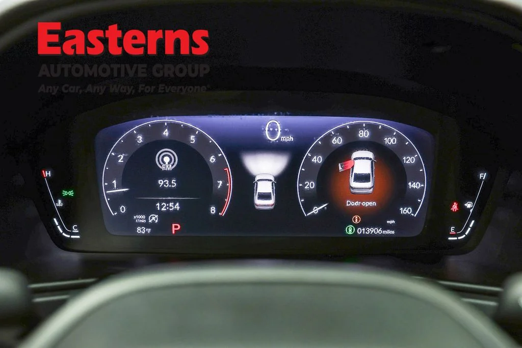 Used 2025 Silver Honda LX image 17