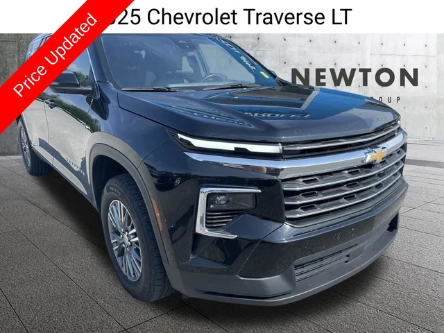Certified Pre-Owned 2025 Chevrolet Traverse LT