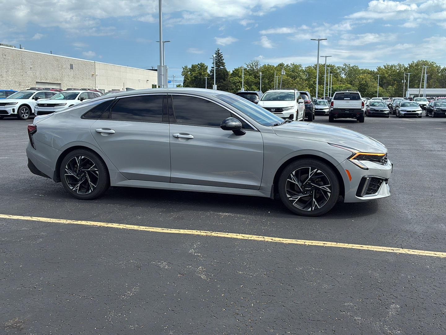 Used 2025 Wolf Gray Kia GT-Line image 23