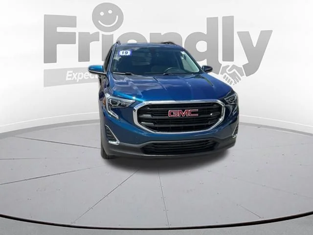 Used 2019 Blue Emerald Metallic GMC  image 14