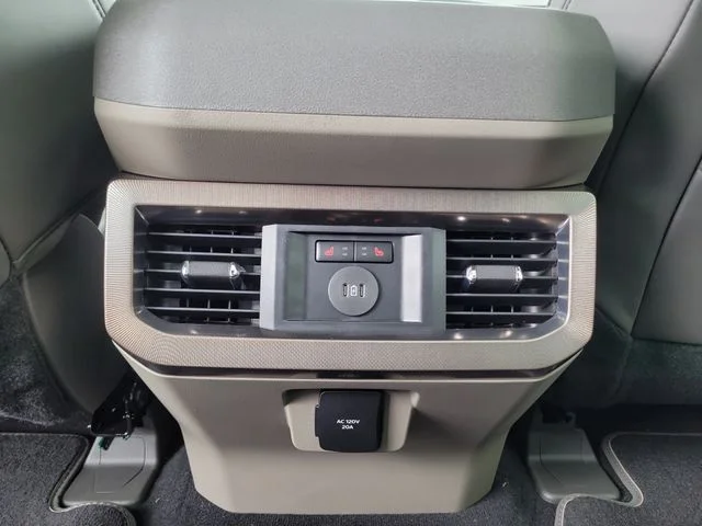 New 2026 Gray Ford Platinum image 16