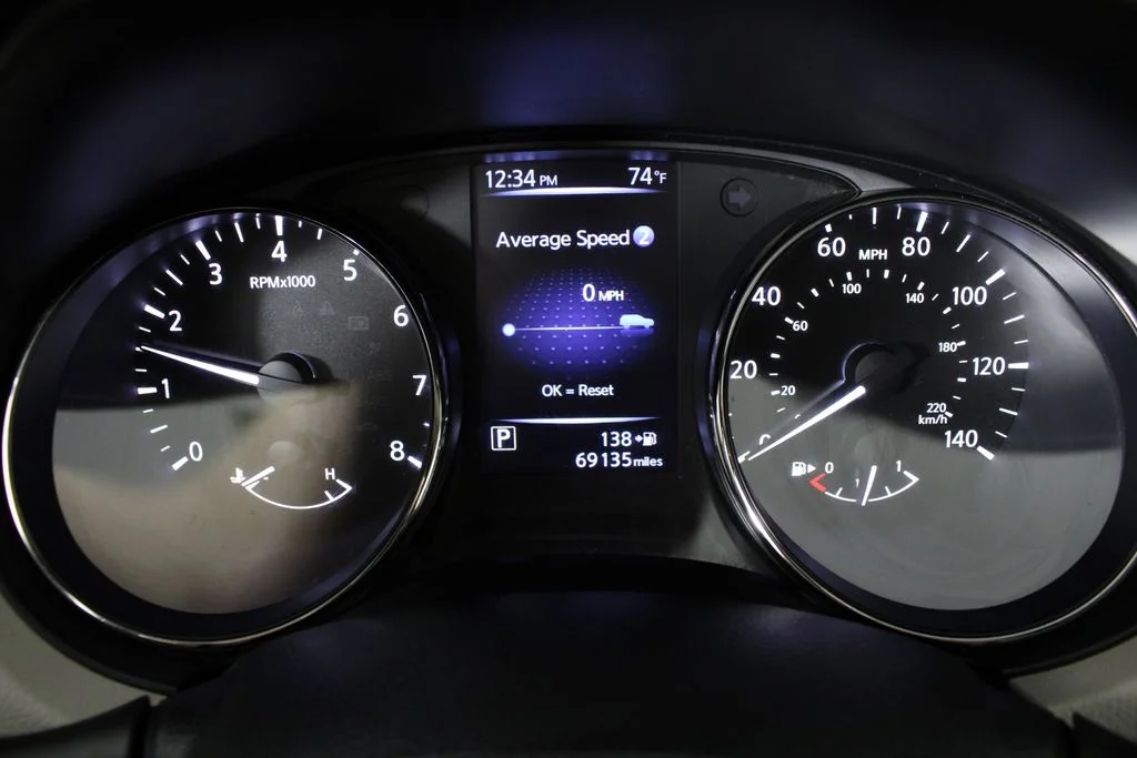 Used 2017 Blue Nissan S image 23