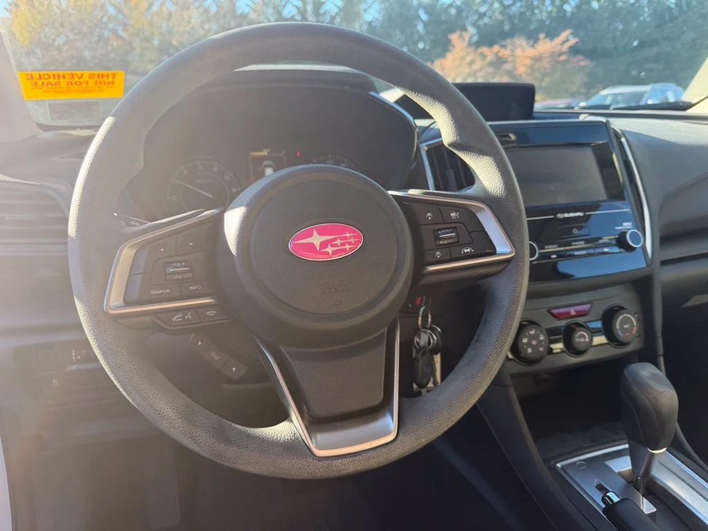 Used 2019  Subaru 2.0i image 12