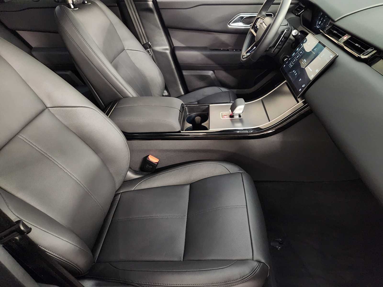 Certified Used 2026 Santorini Black Metallic Land Rover S image 3