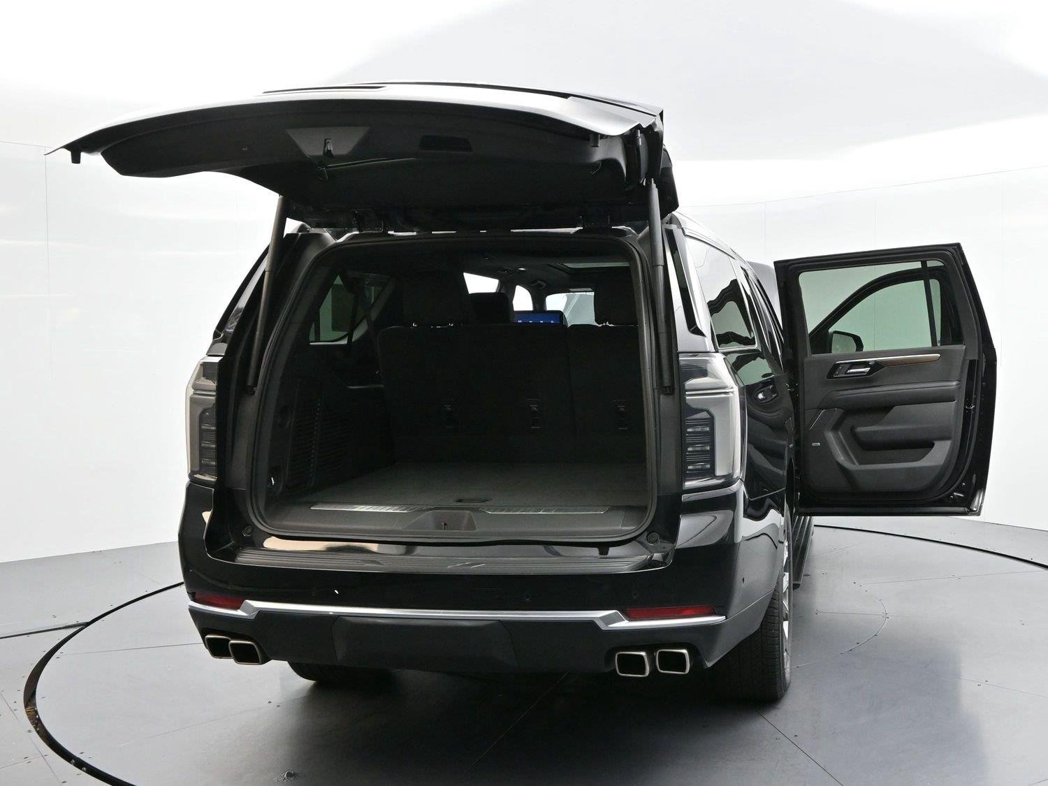 Used 2025 Black Chevrolet High Country image 52