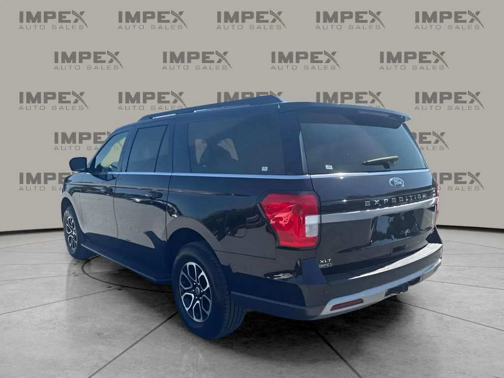 Used 2024 Black Ford XLT image 3