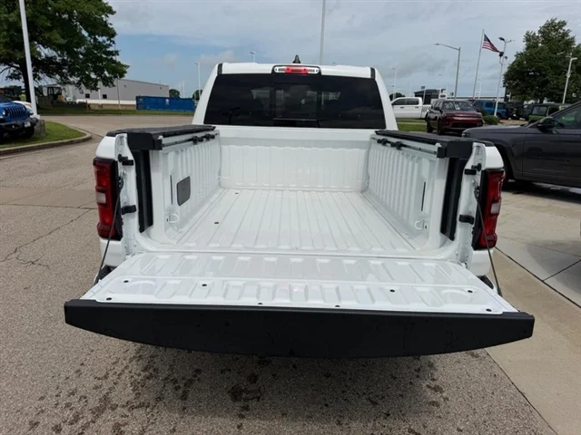 New 2026 Bright White Clear-Coat Exterior Paint RAM Big Horn image 6