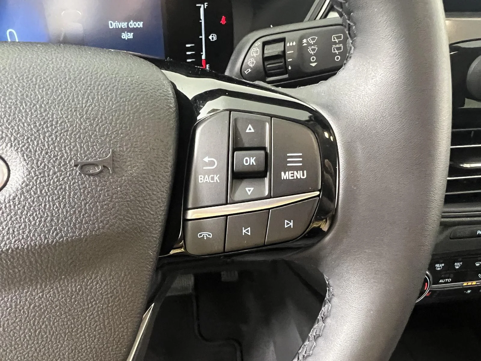 Used 2023 Oxford White Ford Active image 16