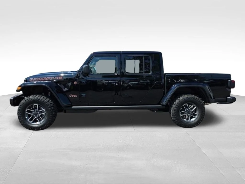 New 2026 Black Clear-Coat Exterior Paint Jeep Mojave X image 2