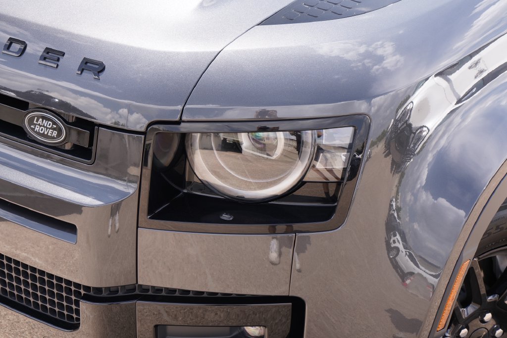 Used 2026 Gray Land Rover S image 2