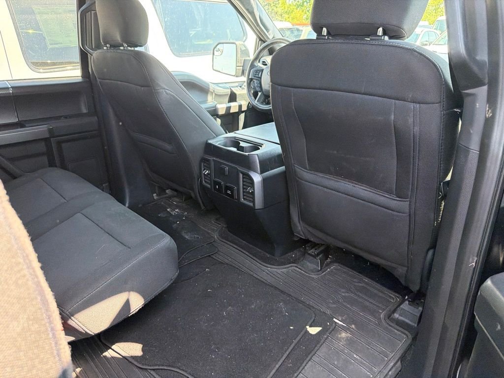 Used 2020 Black Ford XLT image 25