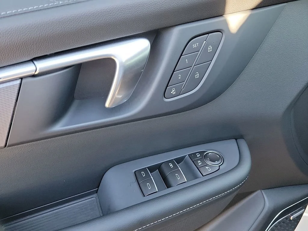 2026 Buick Enclave Sport Touring - Photo 18