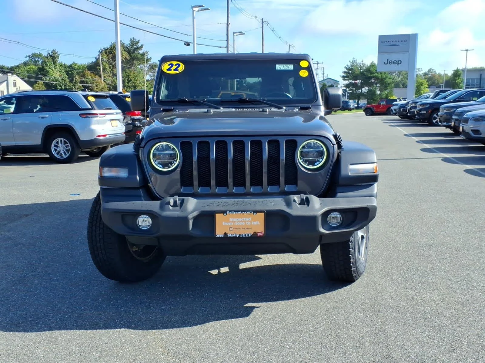 Certified Used 2022 Granite Crystal Metallic Clearcoat Jeep Unlimited Sport S image 3