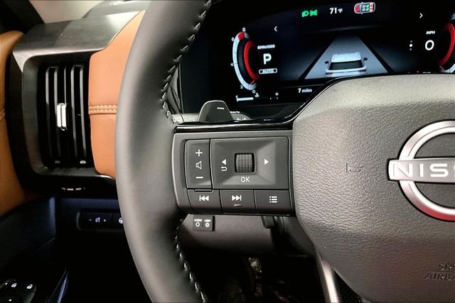 New 2026 Super Black Nissan Platinum image 25