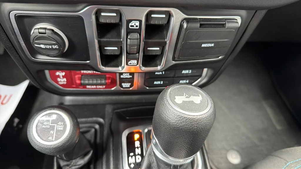 Used 2025 Black Jeep Rubicon image 22