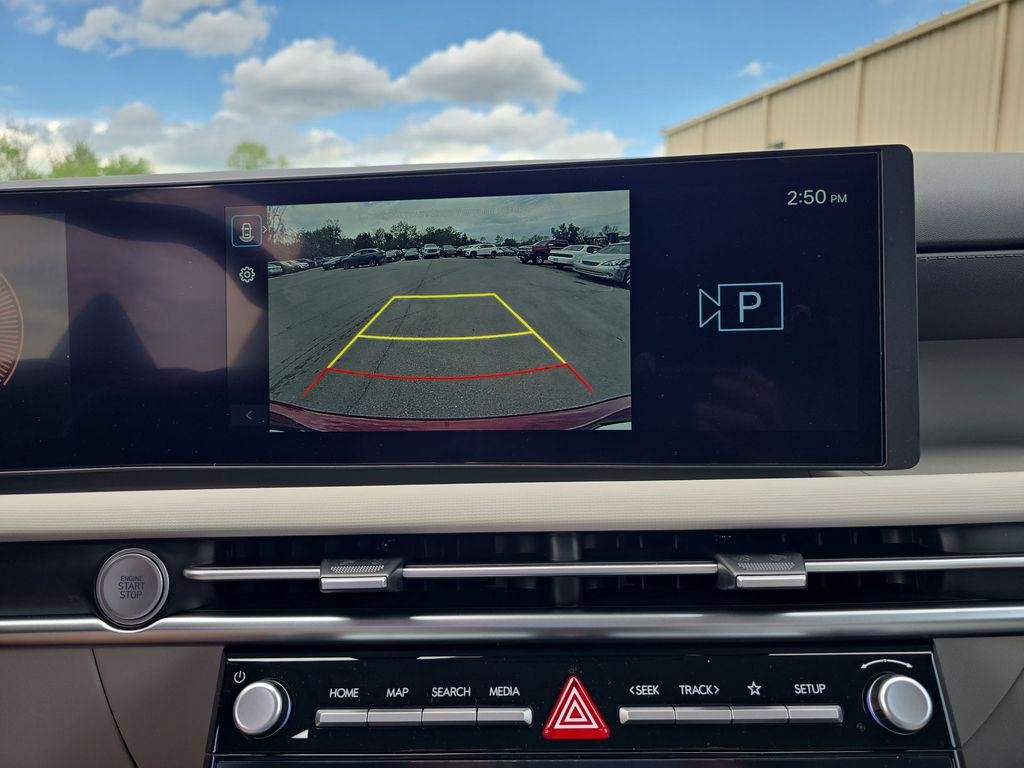 New 2026 Red Hyundai SEL FWD image 17