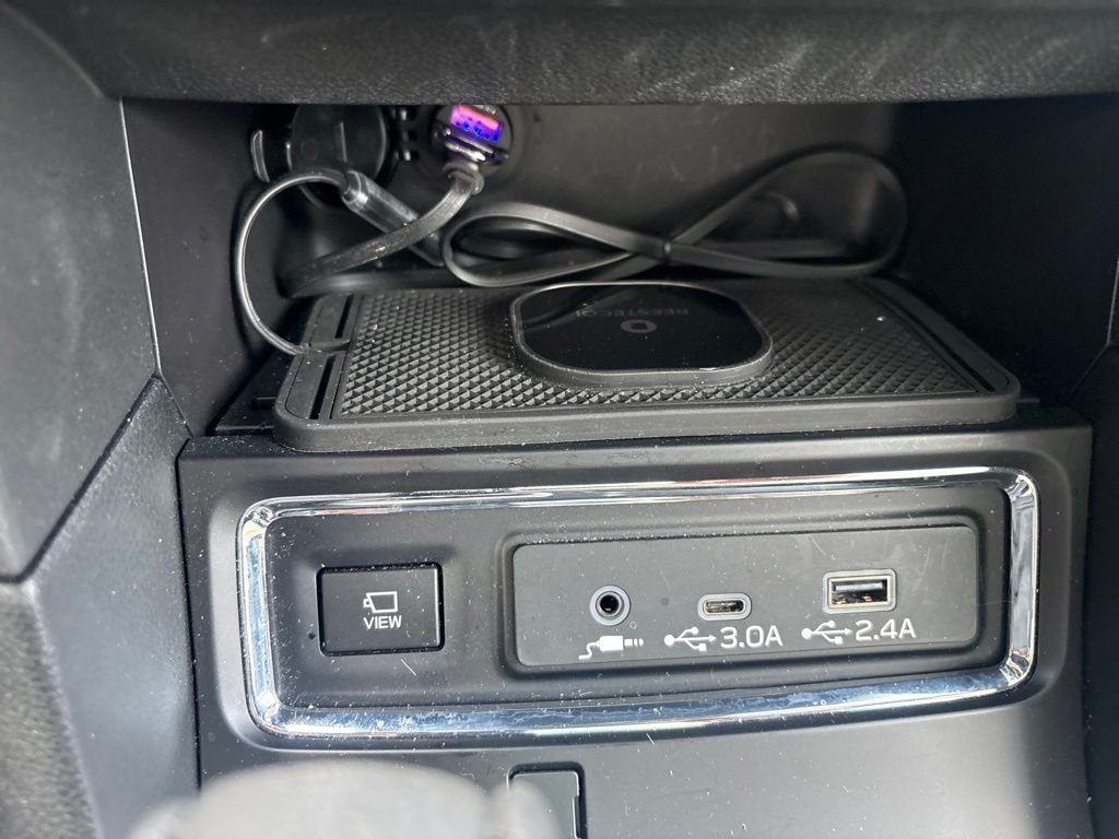 Used 2025 White Subaru Limited image 20