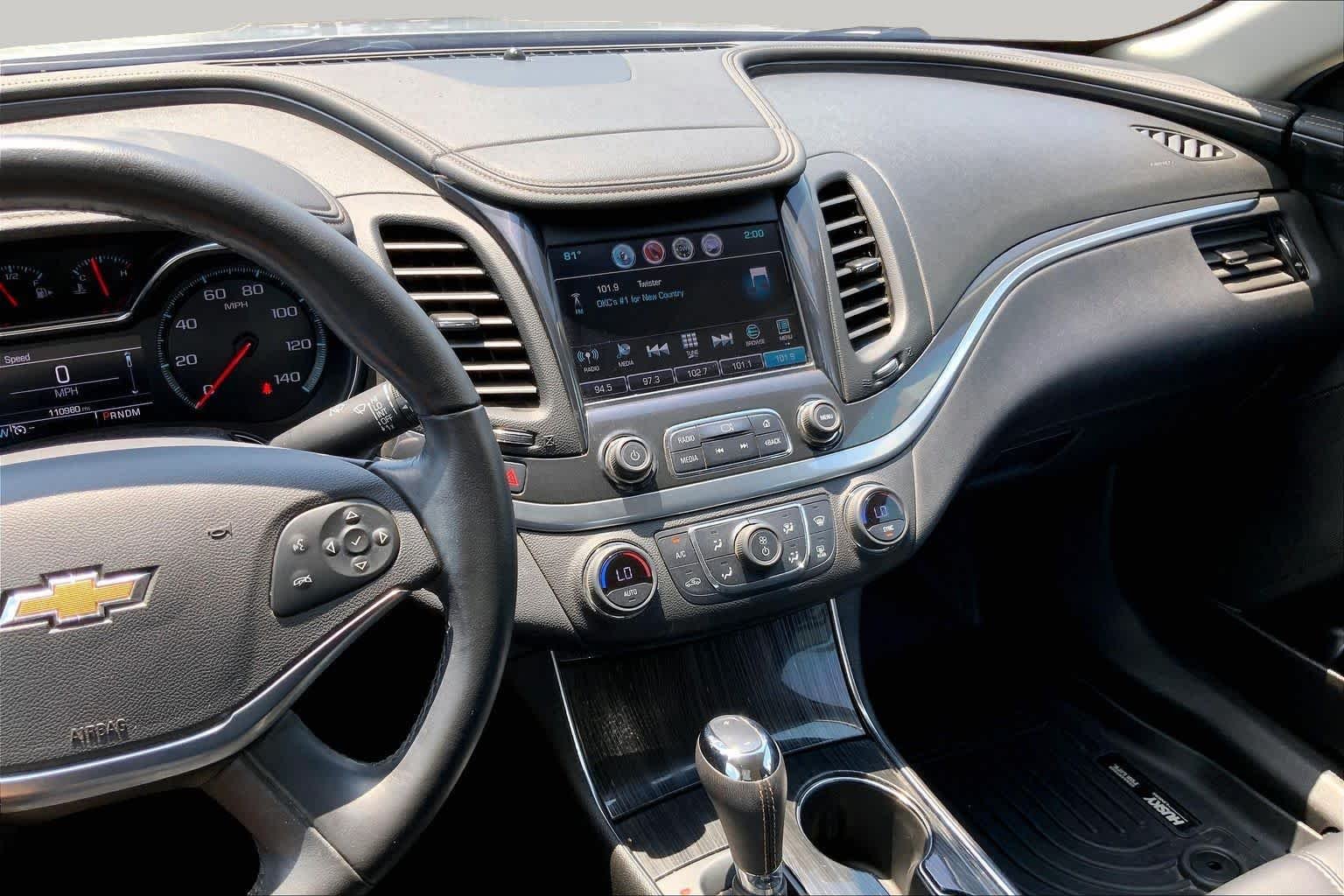 Used 2020 Silver Ice Metallic Chevrolet LT image 7