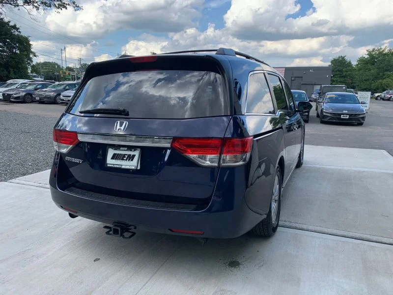 Used 2016 Blue Honda EX Minivan 4D image 9