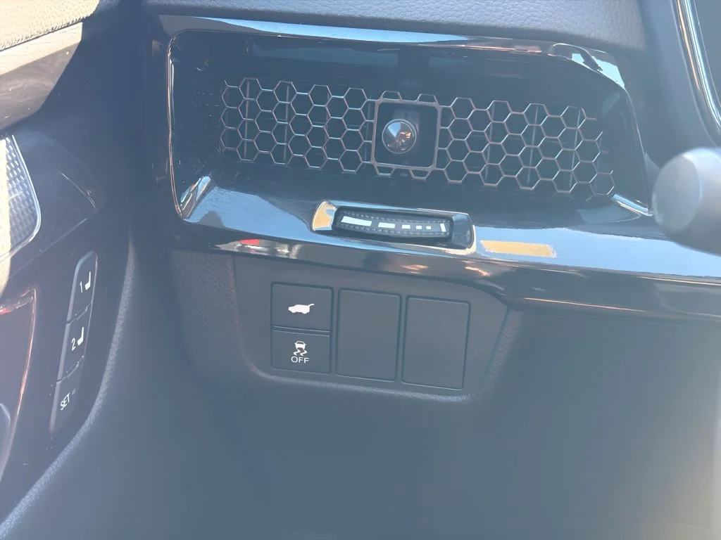 Used 2025 Urban Gray Pearl Honda EX-L image 18