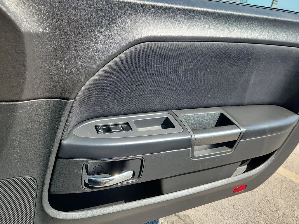 Used 2014 Black Dodge SXT image 12
